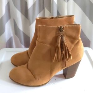 Fringe Zip Ankle Boots Heel Sz9 Caramel / Camel / Tan Faux Suede